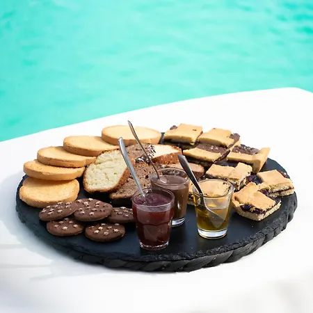Leonardo - Room, Pool & Restaurant Oda ve Kahvaltı San Foca
