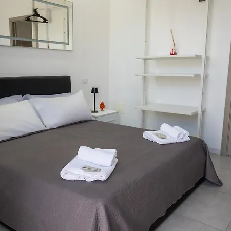 Bed & Breakfast Leonardo - Room, Pool & Restaurant 4*