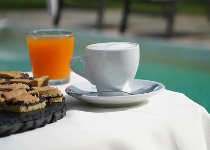 Leonardo - Room, Pool & Restaurant B&B 3*