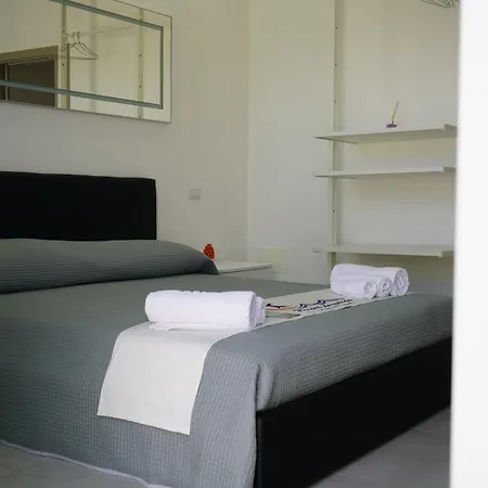 Bed & Breakfast Leonardo - Room, Pool & Restaurant San Foca