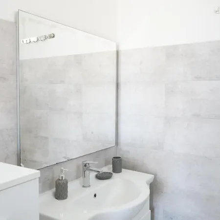 Bed & Breakfast Leonardo - Room, Pool & Restaurant *