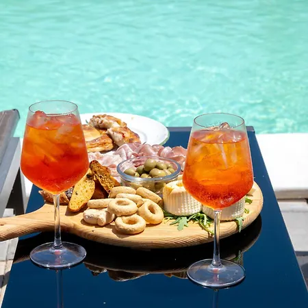 Leonardo - Room, Pool & Restaurant * San Foca