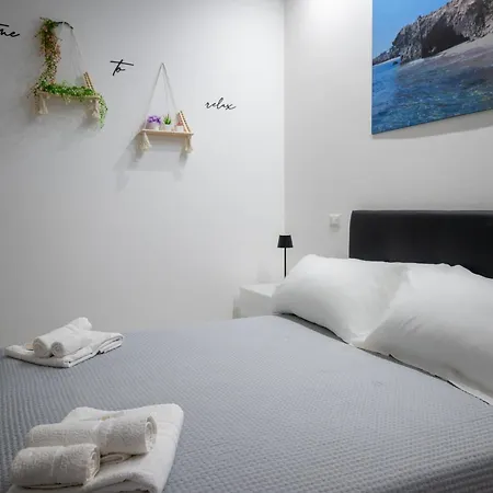 Bed and Breakfast Leonardo - Room, Pool & Restaurant San Foca