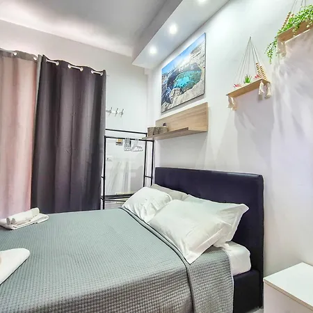 Bed and Breakfast Leonardo - Room, Pool & Restaurant San Foca